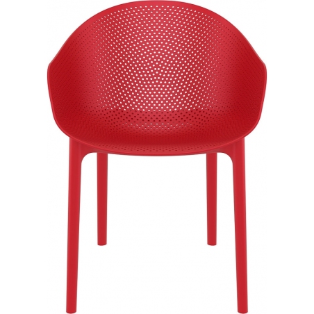 Stylowe Krzesło ażurowe z podłokietnikami Sky Czerwone Siesta do restauracji i kawiarni.