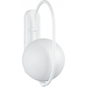 Koban white glass ball wall lamp Ummo