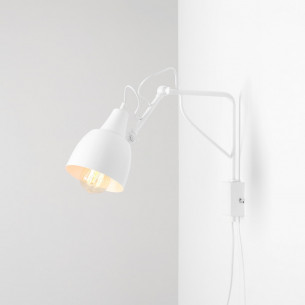 Soho Small white scandinavian wall lamp with arm Aldex