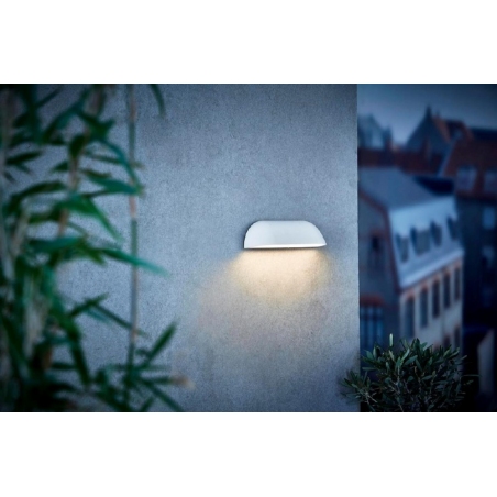 Front 26 white outdoor wall lamp DFTP