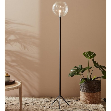 Stylowa Lampa podłogowa szklana kula Andrew Przeźroczysta Markslojd do salonu i sypialni.