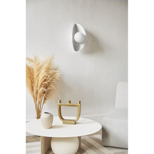 Sallo D white designer wall lamp Ummo