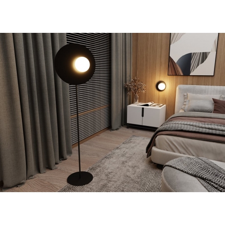 Stylowa Lampa podłogowa dekoracyjna szklana kula Oslo czarny/opal Emibig do salonu i sypialni