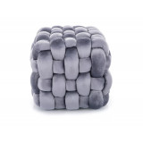Pufa welurowa dekoracyjna Faris Velvet 45x45cm szara Signal
