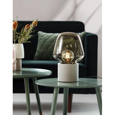 Designerska Lampa stołowa szklana Christina Jasno Szara Nordlux do sypialni.
