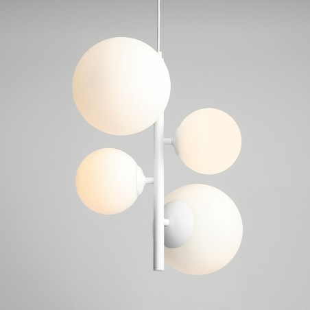 Designerska Lampa wisząca 4 szklane kule Bloom biała Aldex do kuchni, salonu i sypialni.