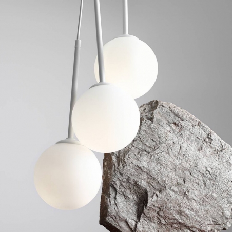 Bosso White III white glass balls triple pendant lamp Aldex