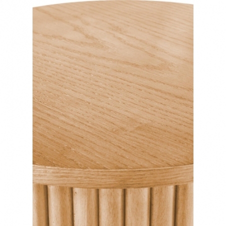 Stolik boczny drewniany Woody 40 naturalny Halmar obok kanapy