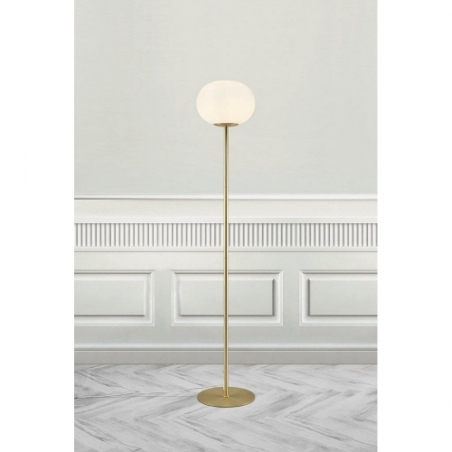 Lampa podłogowa do salonu| Stylowa Lampa podłogowa szklana kula Alton biały opal/mosiądz Nordlux