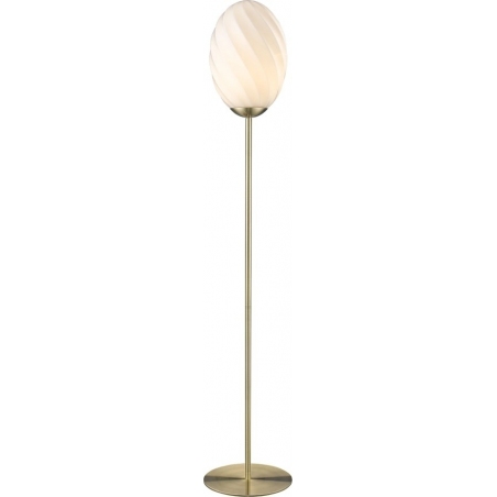 Stylowa Lampa podłogowa szklana Twist Oval opal/mosiądz HaloDesign do czytania w salonie
