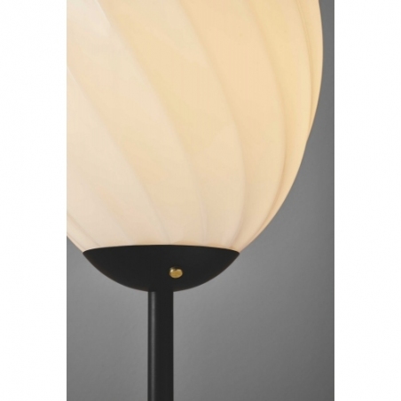 Twist Oval opal&amp;black glass floor lamp HaloDesign