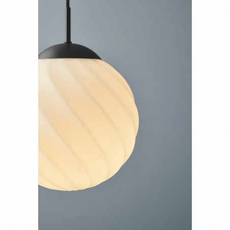 Twist 25cm opal&amp;black glass ball pendant lamp HaloDesign