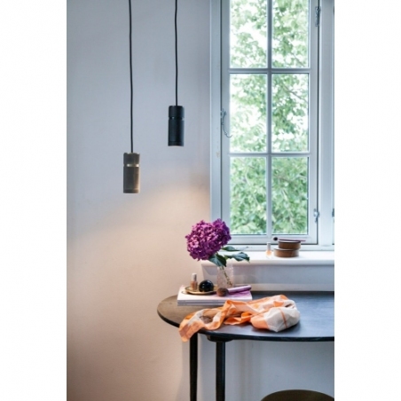 Designerska Lampa wisząca tuba loft Halo 6cm czarna HaloDesign do salonu, kuchni i jadalni