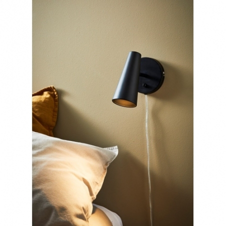 Crest black wall lamp with arm and switch Markslojd