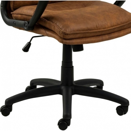 Wygodne Fotel biurowy tapicerowany Brad brązowy Actona do gabinetu