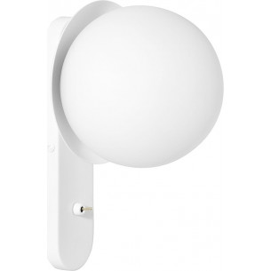 Kuul 15 white glass ball wall lamp with switch Ummo