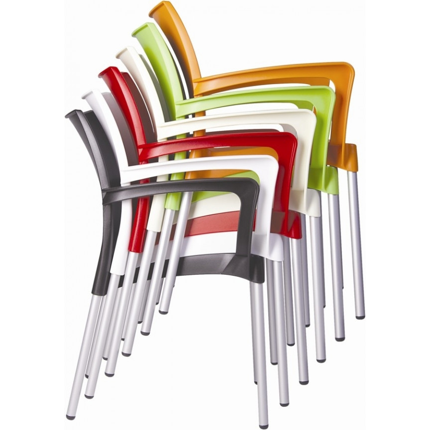 Stylowe Krzesło ogrodowe z podłokietnikami Dolce Armchair Kremowe Siesta na taras i do restuaracji.