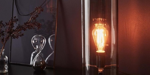 Lampy szklane – niezwykły efekt dekoracyjny